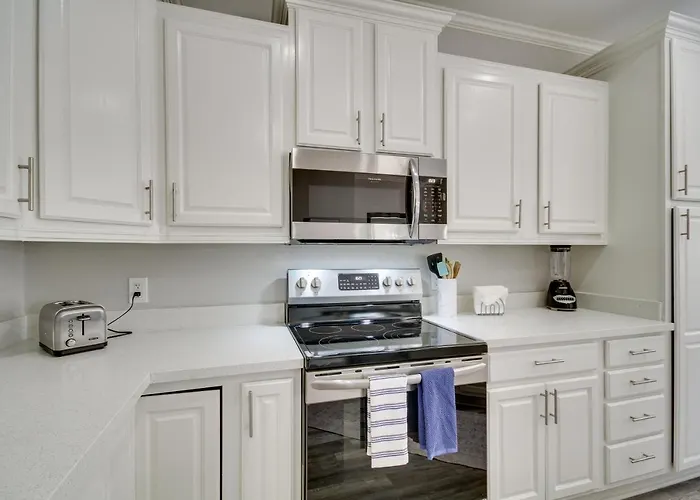 Pet-Friendly Vacation Rental In Biloxi Near Beach!
