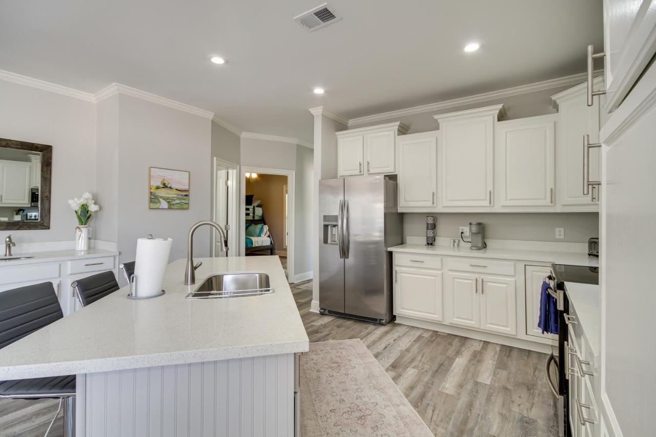 Pet-friendly Vacation In Near Beach!